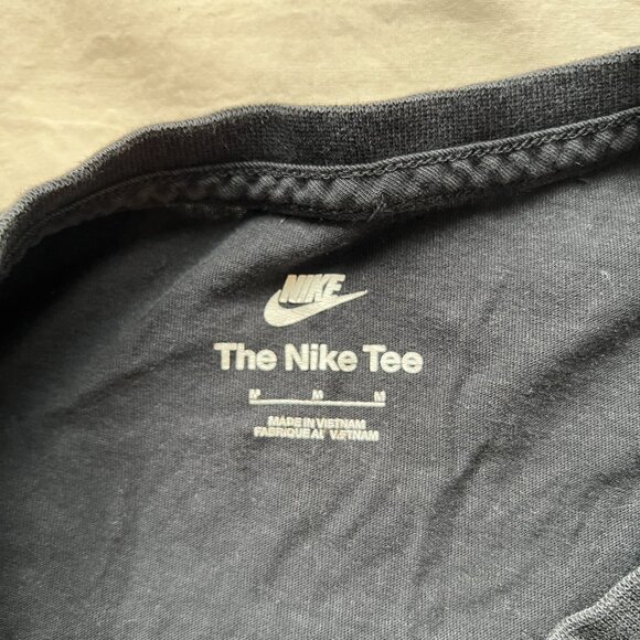 Nike Tee, Men's M - Picture 2 of 2